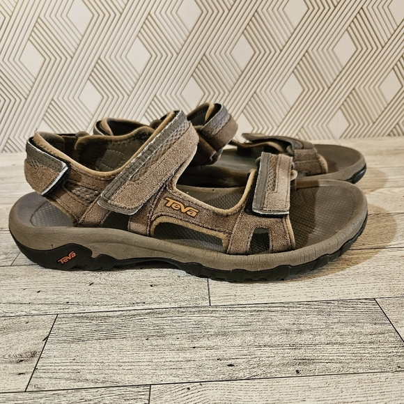 Teva Other - Teva Men's Hudson Hiking Sandals Brown Size 8 Suede 1002433